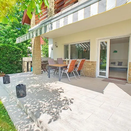 Balaton Breeze - Biró Tours 45 Apartman *