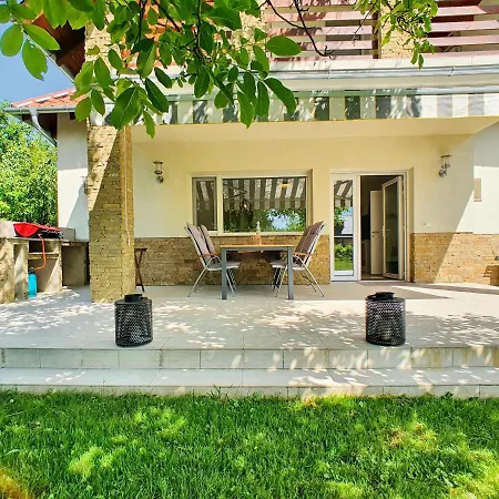 Balaton Breeze No. 45. Apartment Vonyarcvashegy